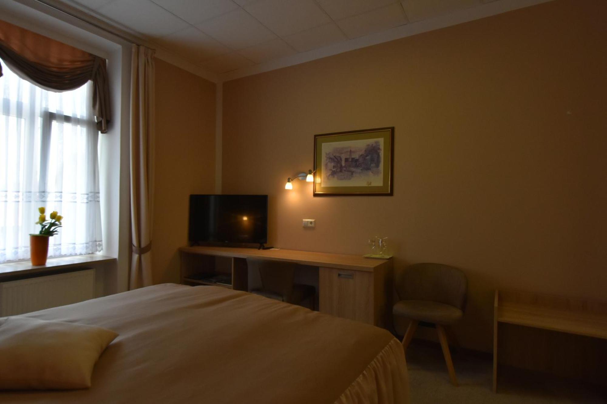 Apartments And Rooms Kod Eli ラブナ・ゴラ エクステリア 写真