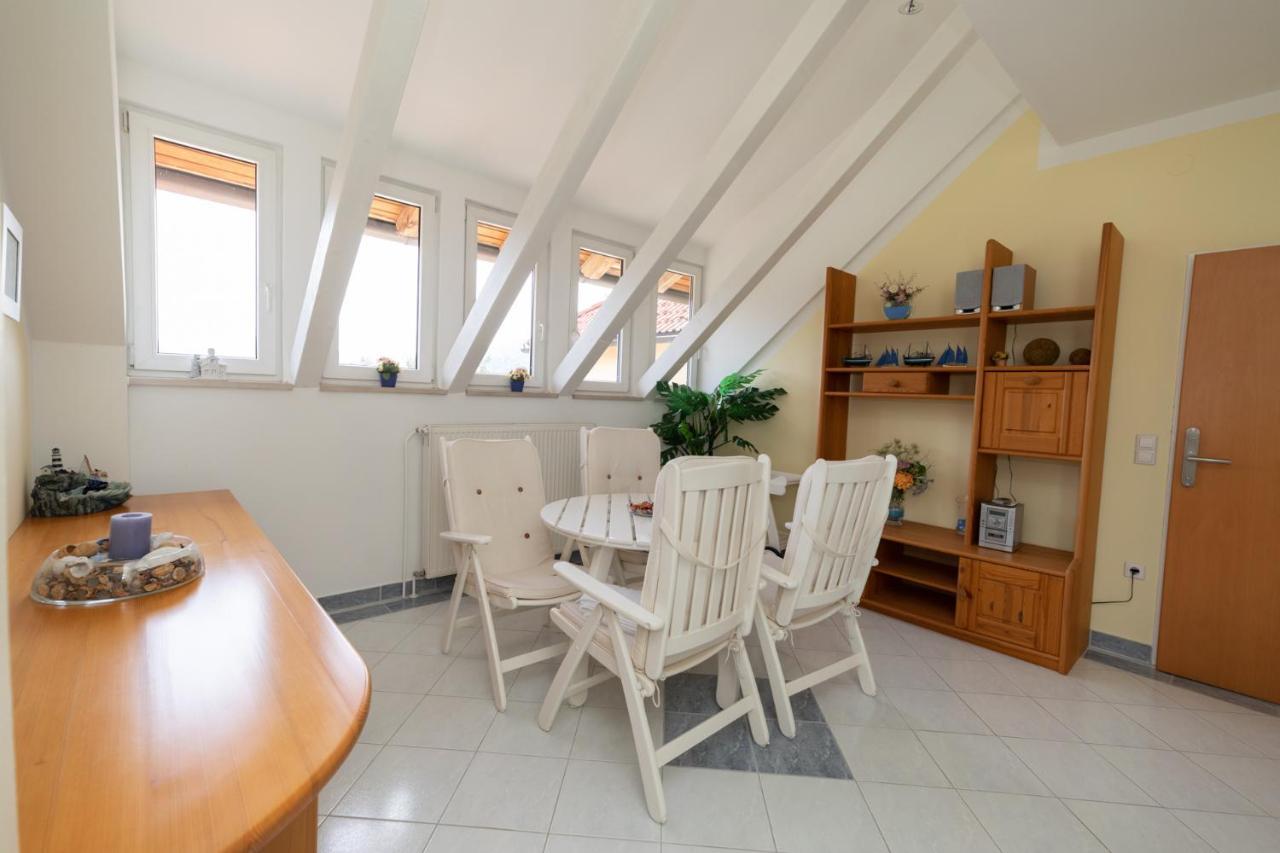 Apartments And Rooms Kod Eli ラブナ・ゴラ エクステリア 写真